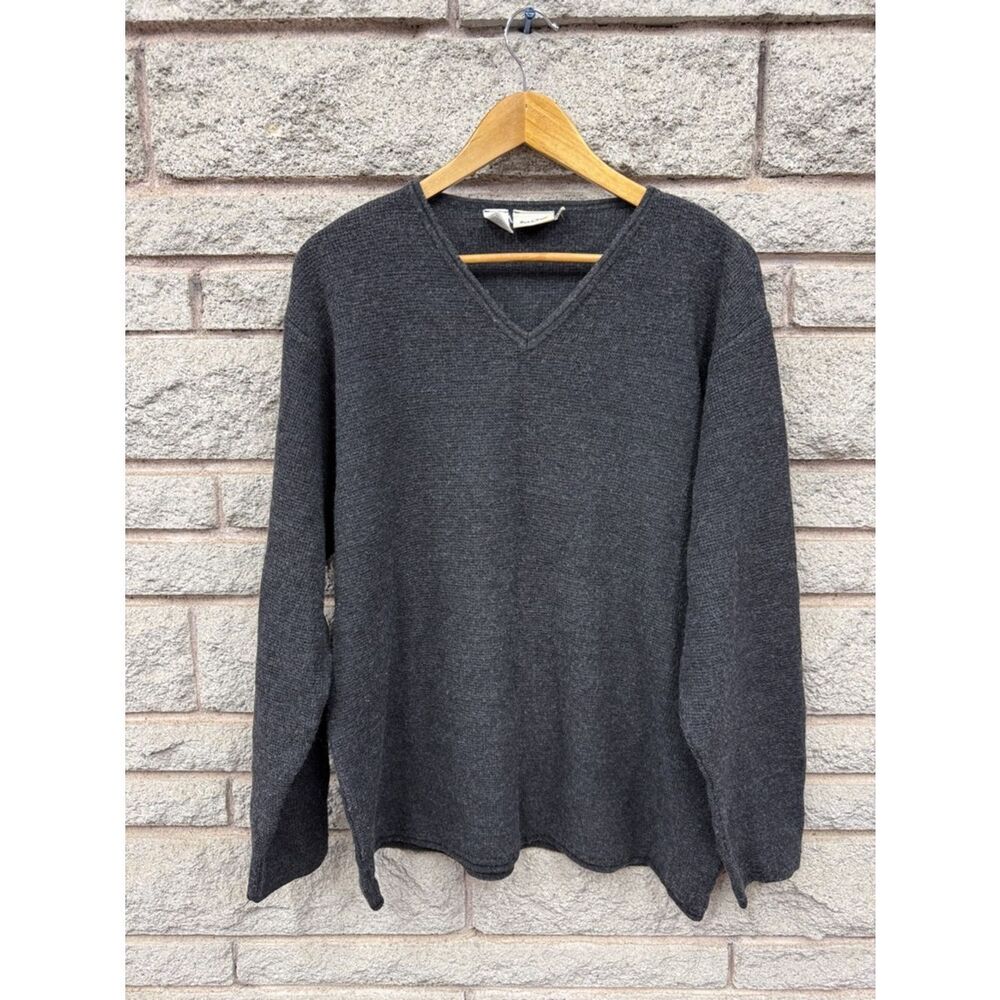 Men's V-Neck Merino Charcoal Sweater